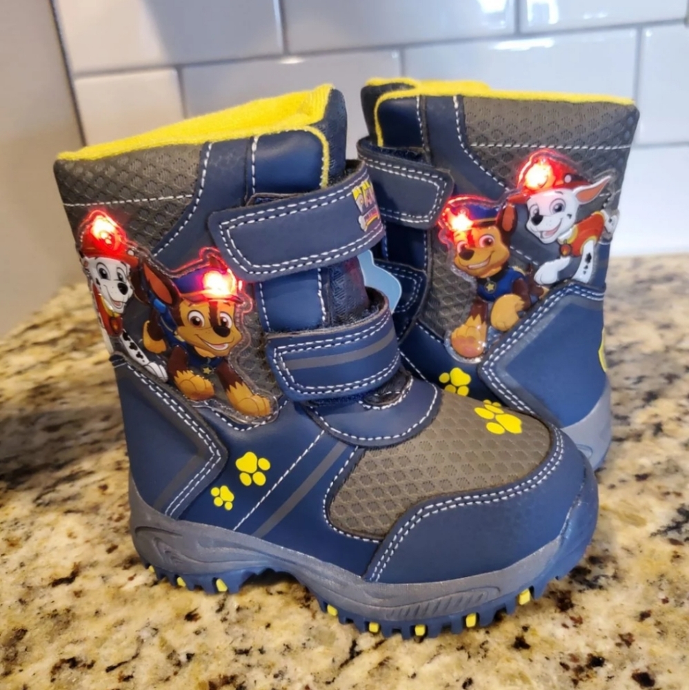 NWT Paw Patrol Light Up Toddler Boots